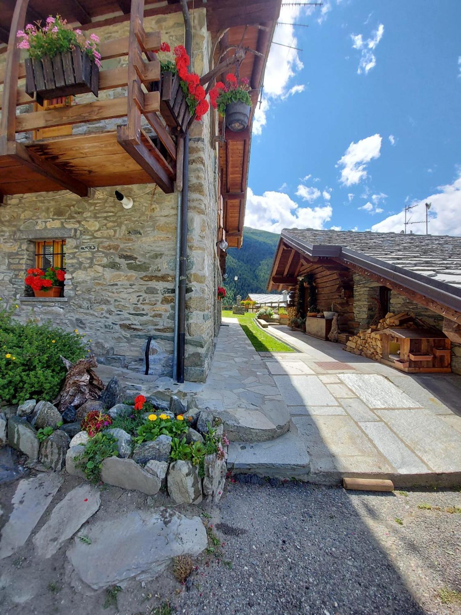Monolocale Di Montagna Pension Gressan Buitenkant foto